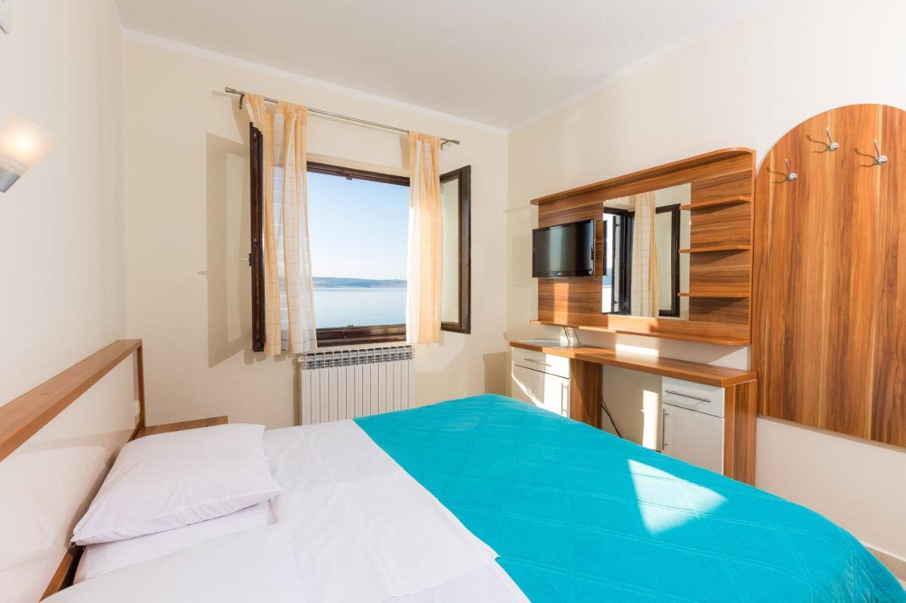 Bed and Breakfast Pansion Croatia Starigrad Paklenica Exterior foto