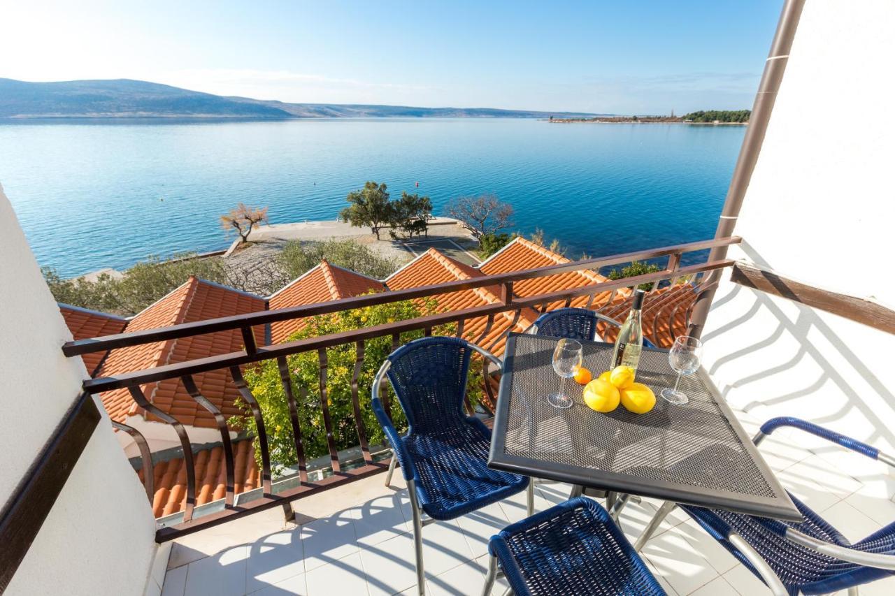 Bed and Breakfast Pansion Croatia Starigrad Paklenica Exterior foto