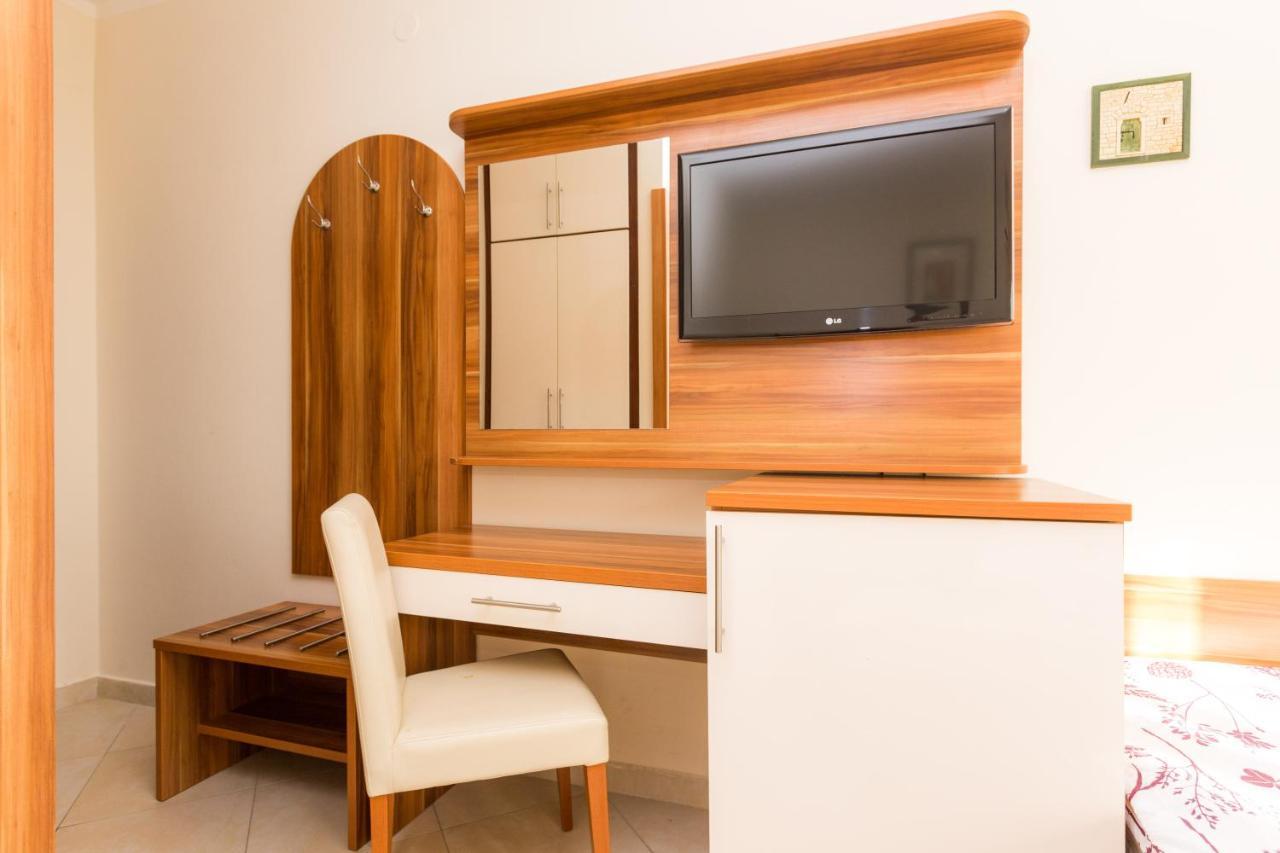 Bed and Breakfast Pansion Croatia Starigrad Paklenica Exterior foto