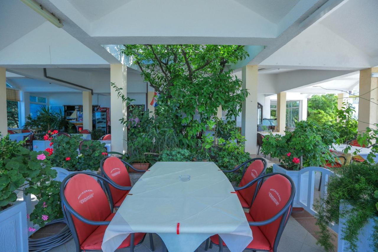 Bed and Breakfast Pansion Croatia Starigrad Paklenica Exterior foto